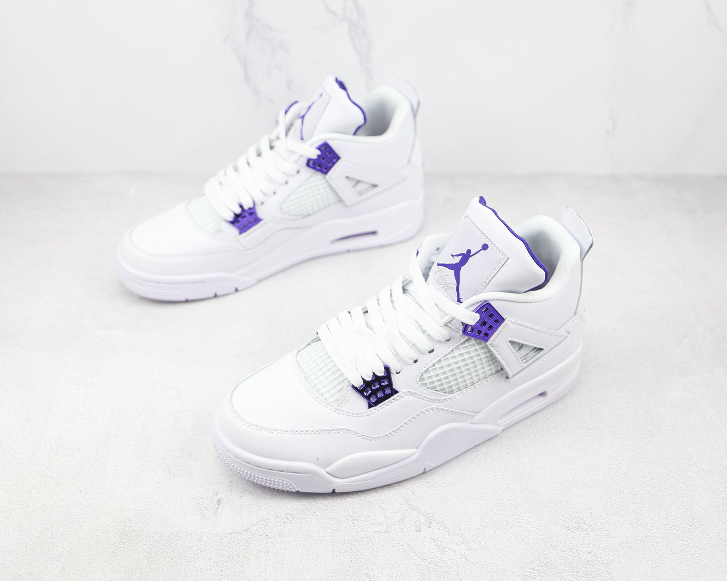 Jordan 4 Retro Roxo Metálico
