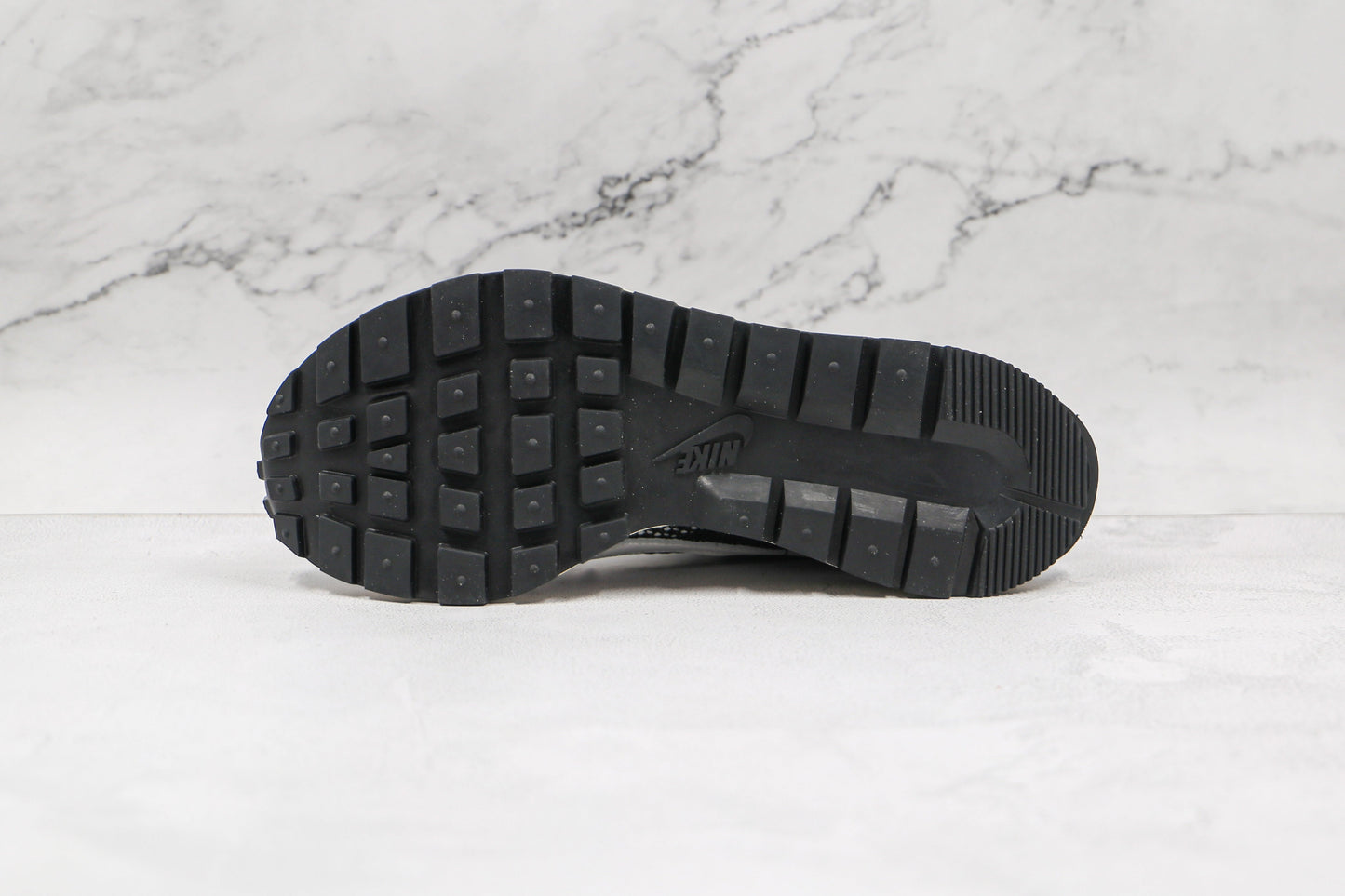 Nike Vaporwaffle Sacai Preto Branco