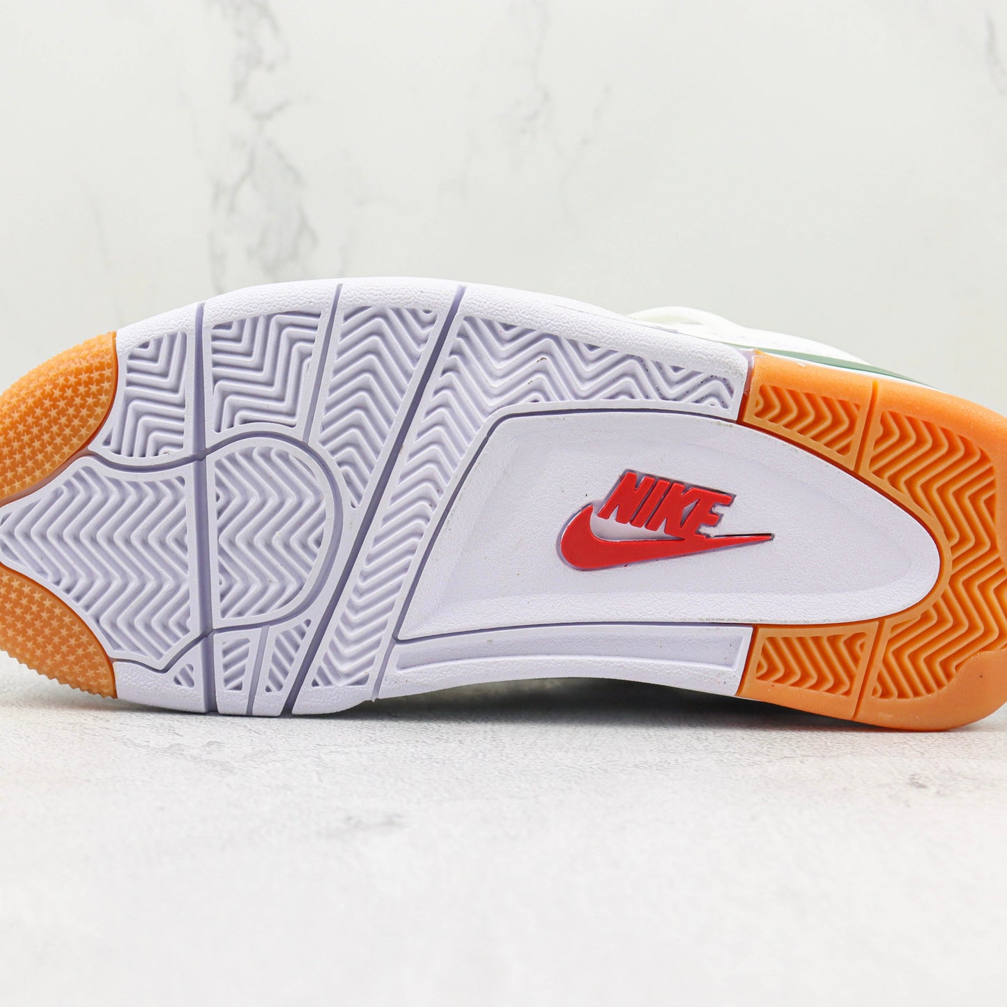 Jordan 4 Retro SB Verde Pinheiro