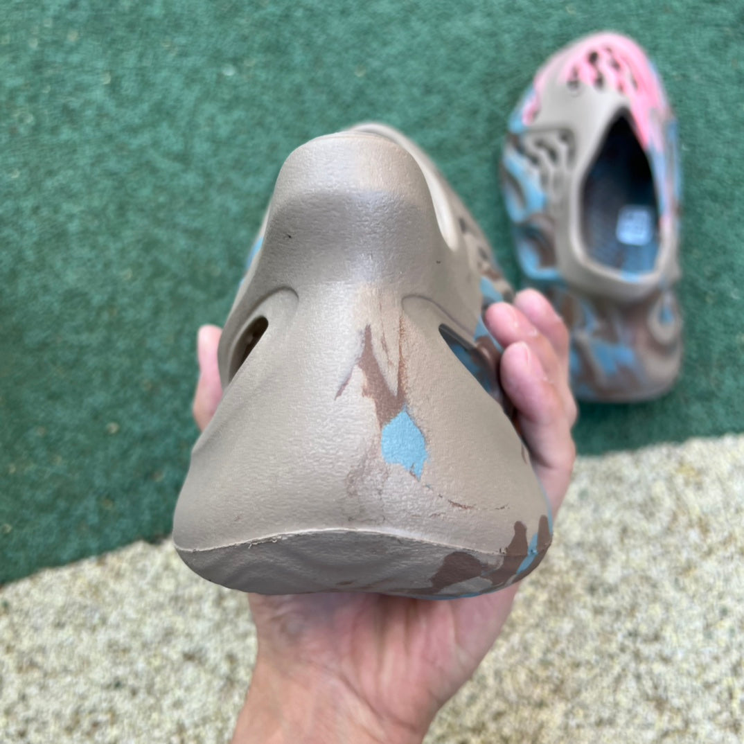 Adidas Yeezy Foam Cinza Areia