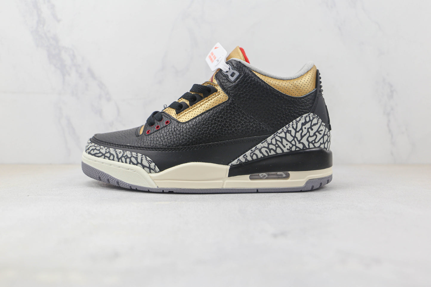 Jordan 3 Retro Cimento Dourado