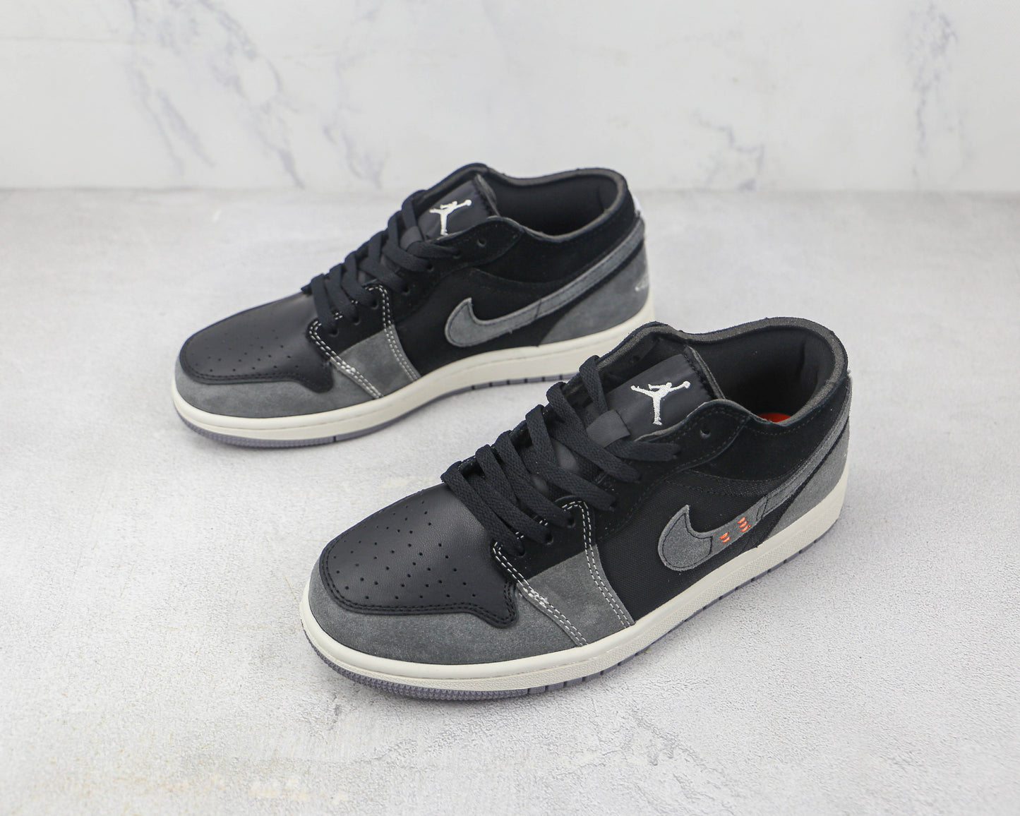 Jordan 1 Low Craft Inside Out Preto 