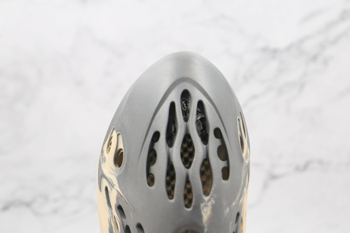 Adidas Yeezy Foam Moon Gray 