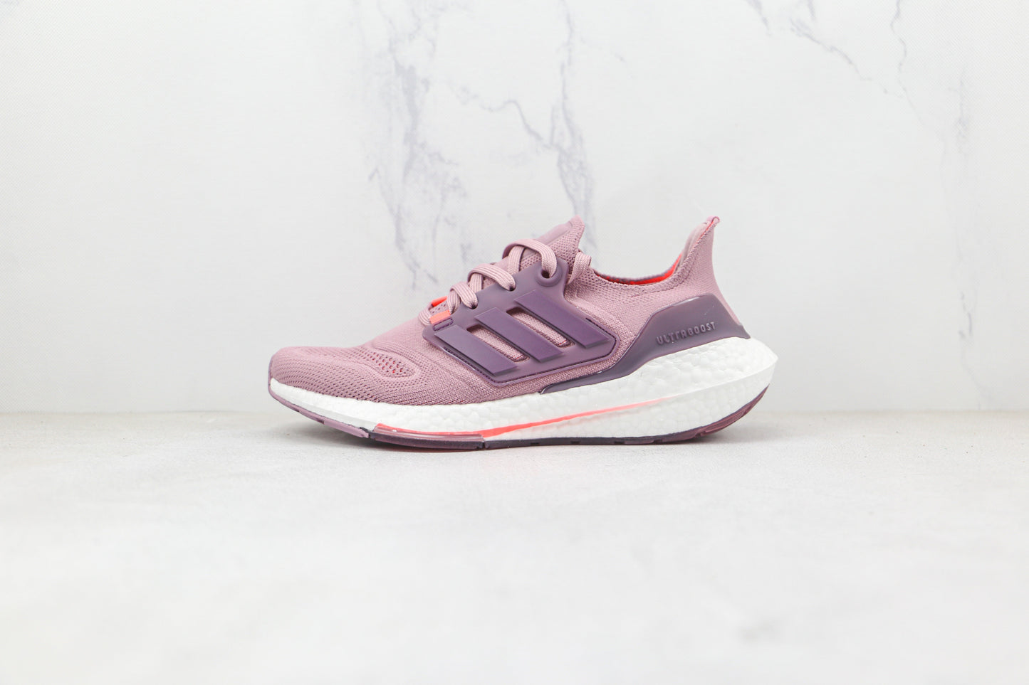 Adidas UltraBoost 22 Mágico Malva 