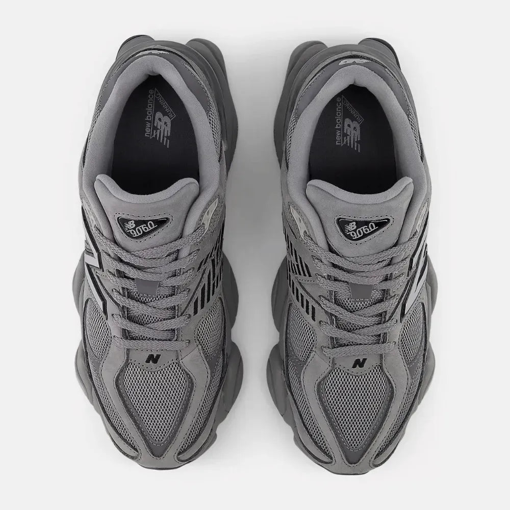 New Balance 9060 Team Away Cinza