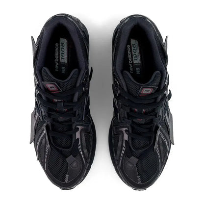 New Balance 1906A Preto Prateado Metálico