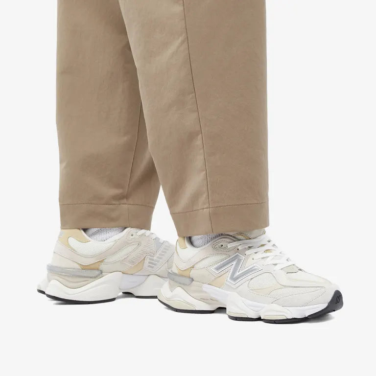 New Balance 9060 Pomba-rola