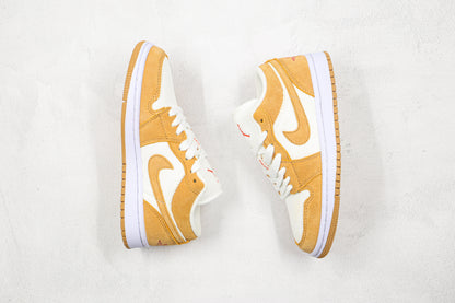 Jordan 1 Low SE Twine Laranja Quartzo Veludo Cotelê 