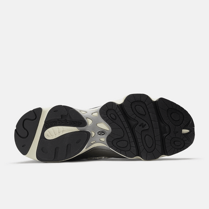 New Balance 1000 Prata Metálico Preto