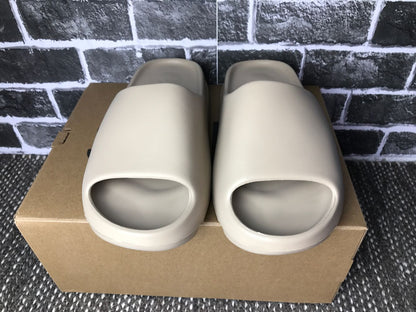 Adidas Yeezy Slide Pure 