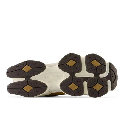 Roupa de trabalho New Balance 9060