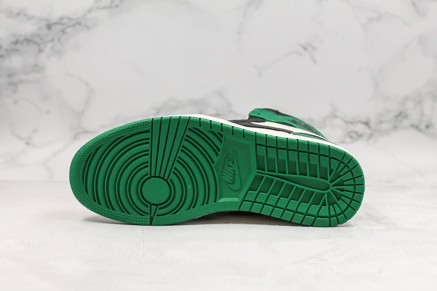 Jordan 1 Retro High Pine Green 