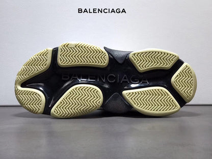 Balenciaga Triple S Prata e Preto 2019