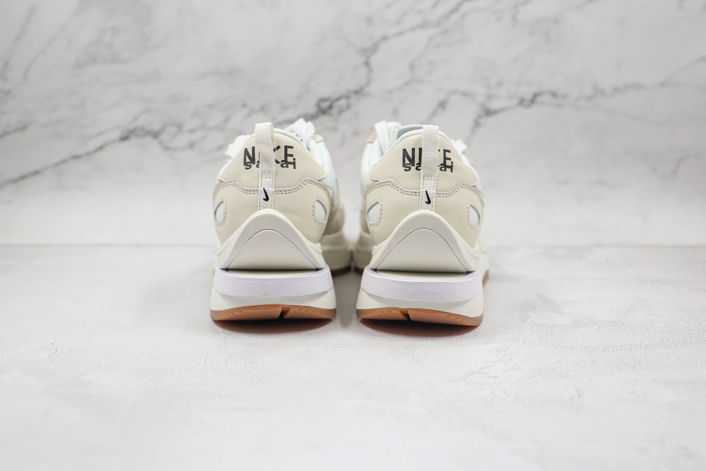 Nike Vaporwaffle Sacai Sail Gum 