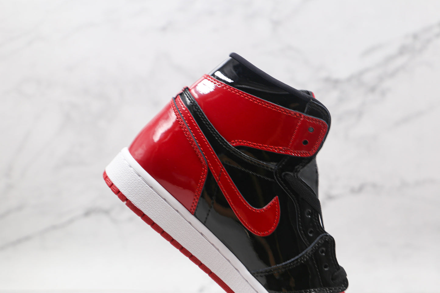 Jordan 1 Retro High OG Bred Patente 