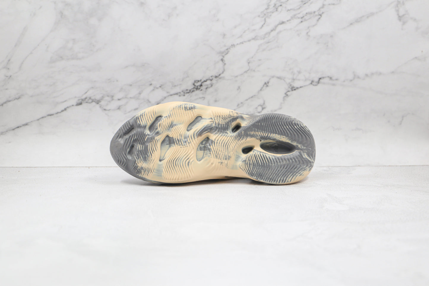 Adidas Yeezy Foam Moon Gray 