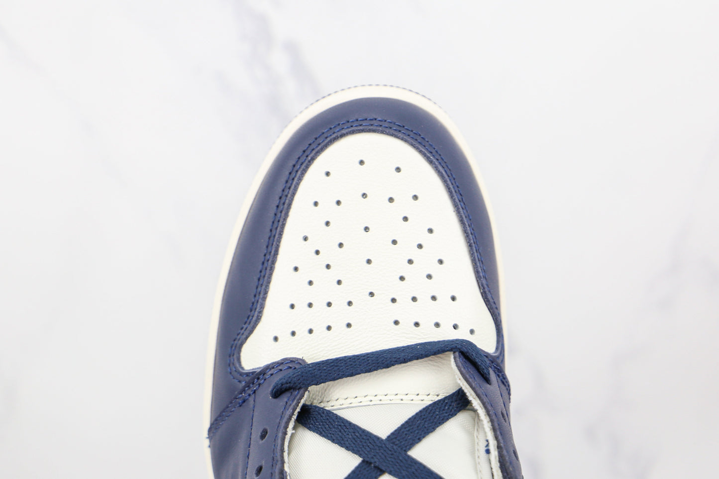 Jordan 1 Retro High Obsidian UNC 