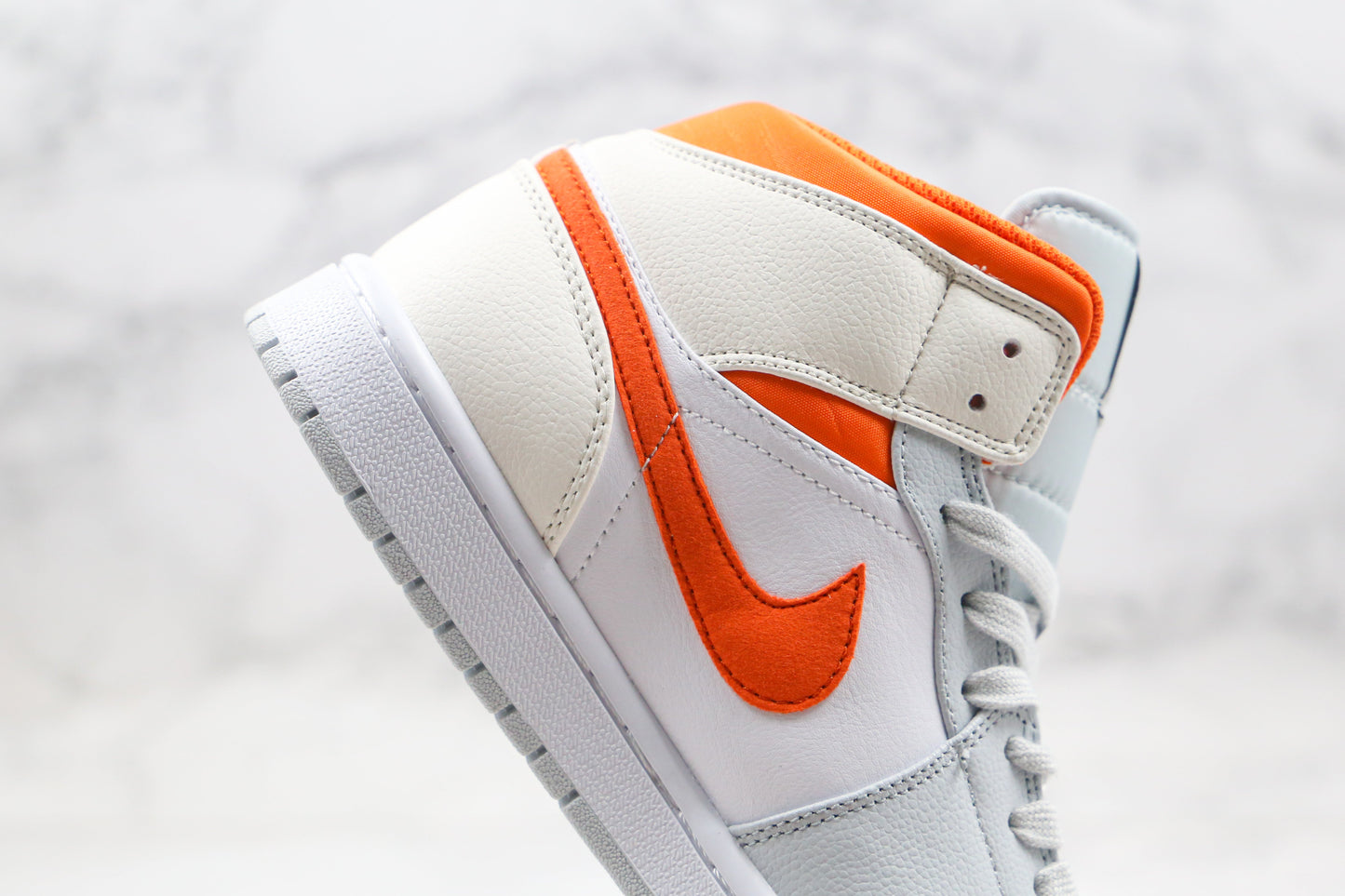 Jordan 1 Mid Starfish Pure Platinum 