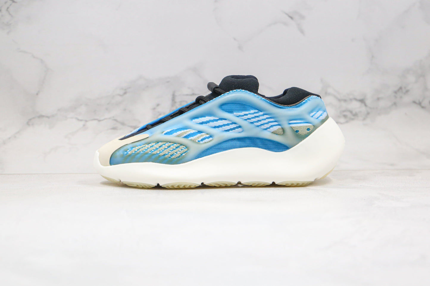 Adidas Yeezy Boost 700 V3 Arzareth 