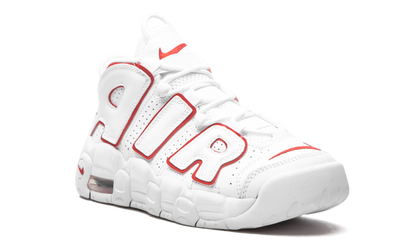Nike Air More Uptempo Branco com Contorno Vermelho Universitário