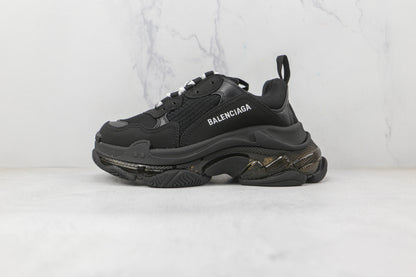Balenciaga Triple S Preto 