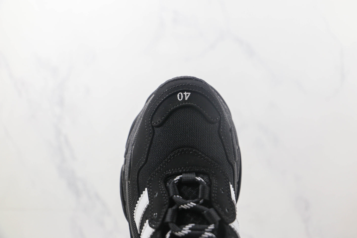 Balenciaga X Adidas Preto e Branco 