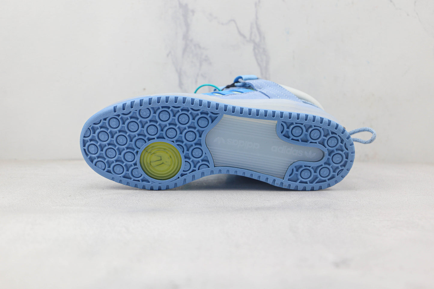 Adidas Bad Bunny Azul Claro 