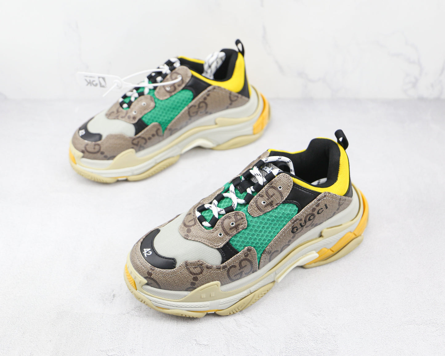 Gucci X Balenciaga The Hacker Project Triple S Bege Verde Amarelo 