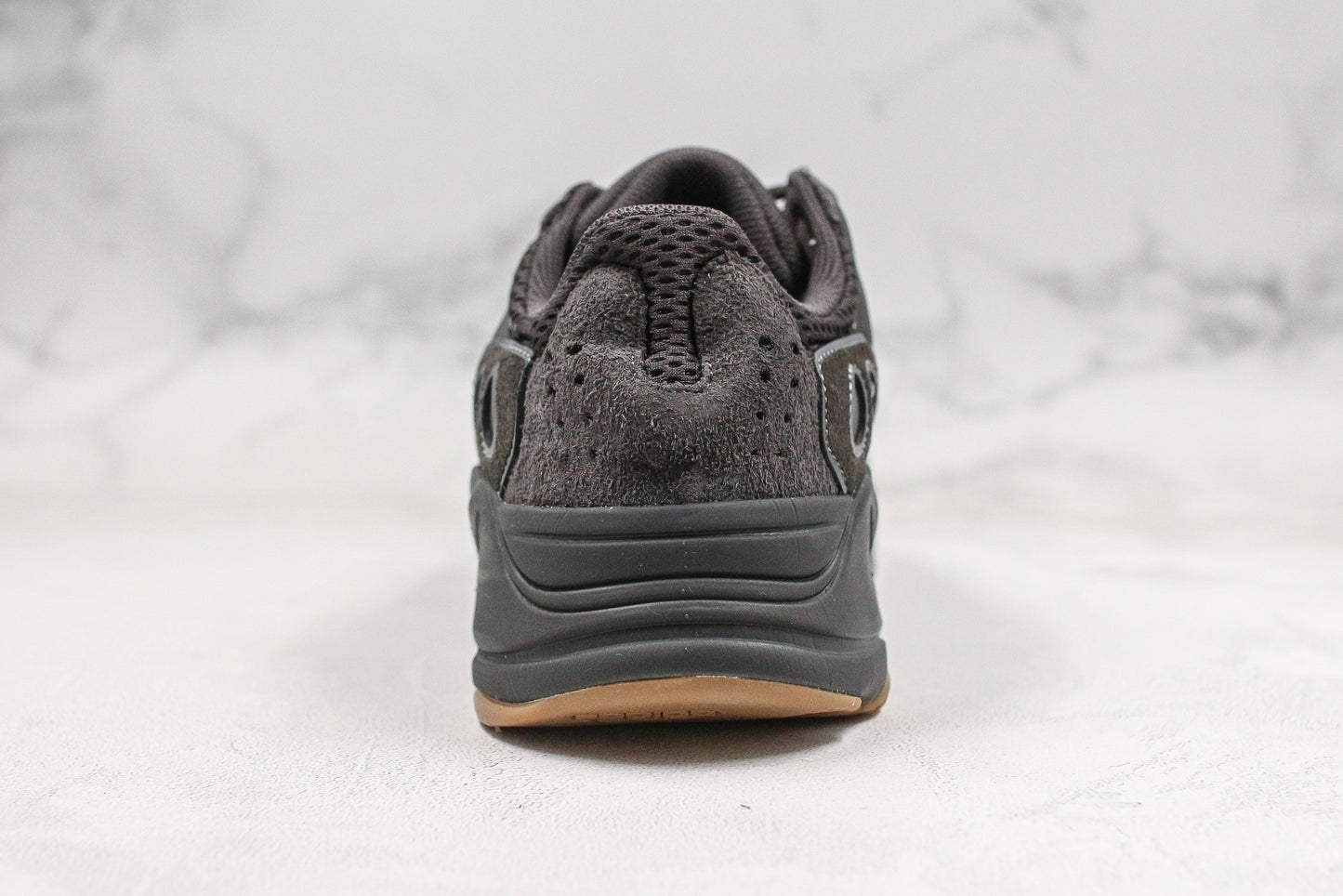 Adidas Yeezy Boost 700 Utility preto 