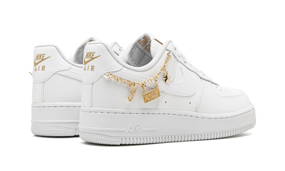 Pingente Nike Air Force 1 Low LX Branco