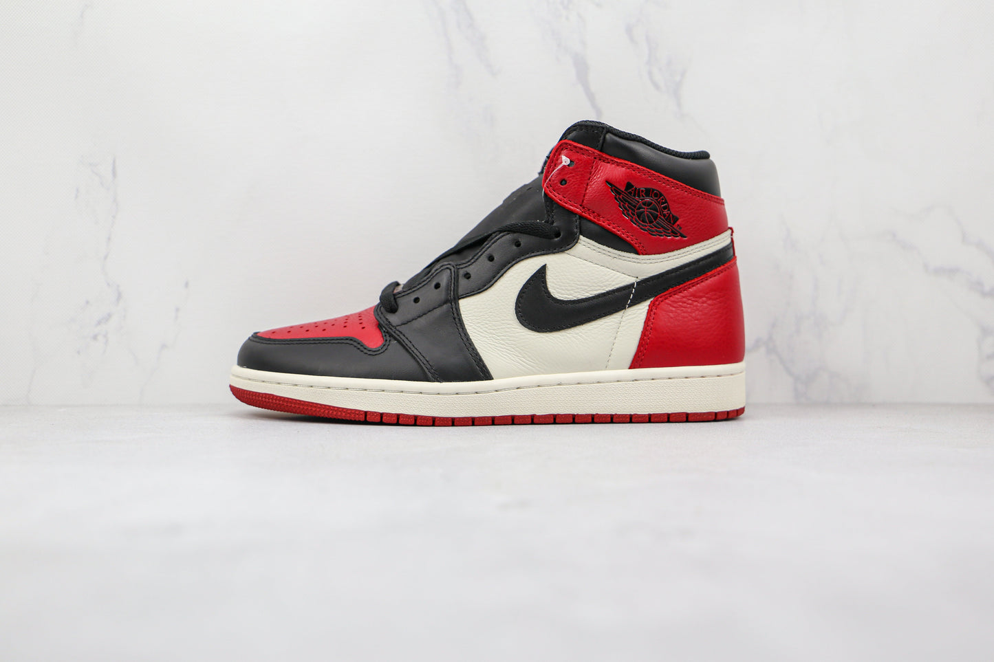 Jordan 1 Retro High Bred Toe 