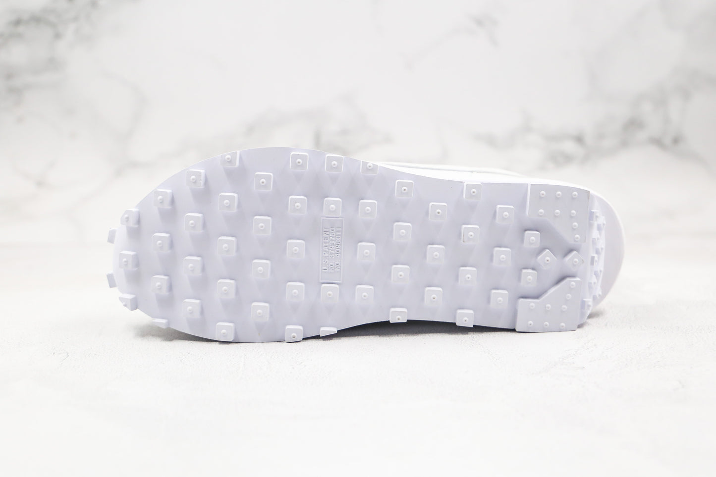 Tênis Nike Waffle Sacai Branco Nylon 