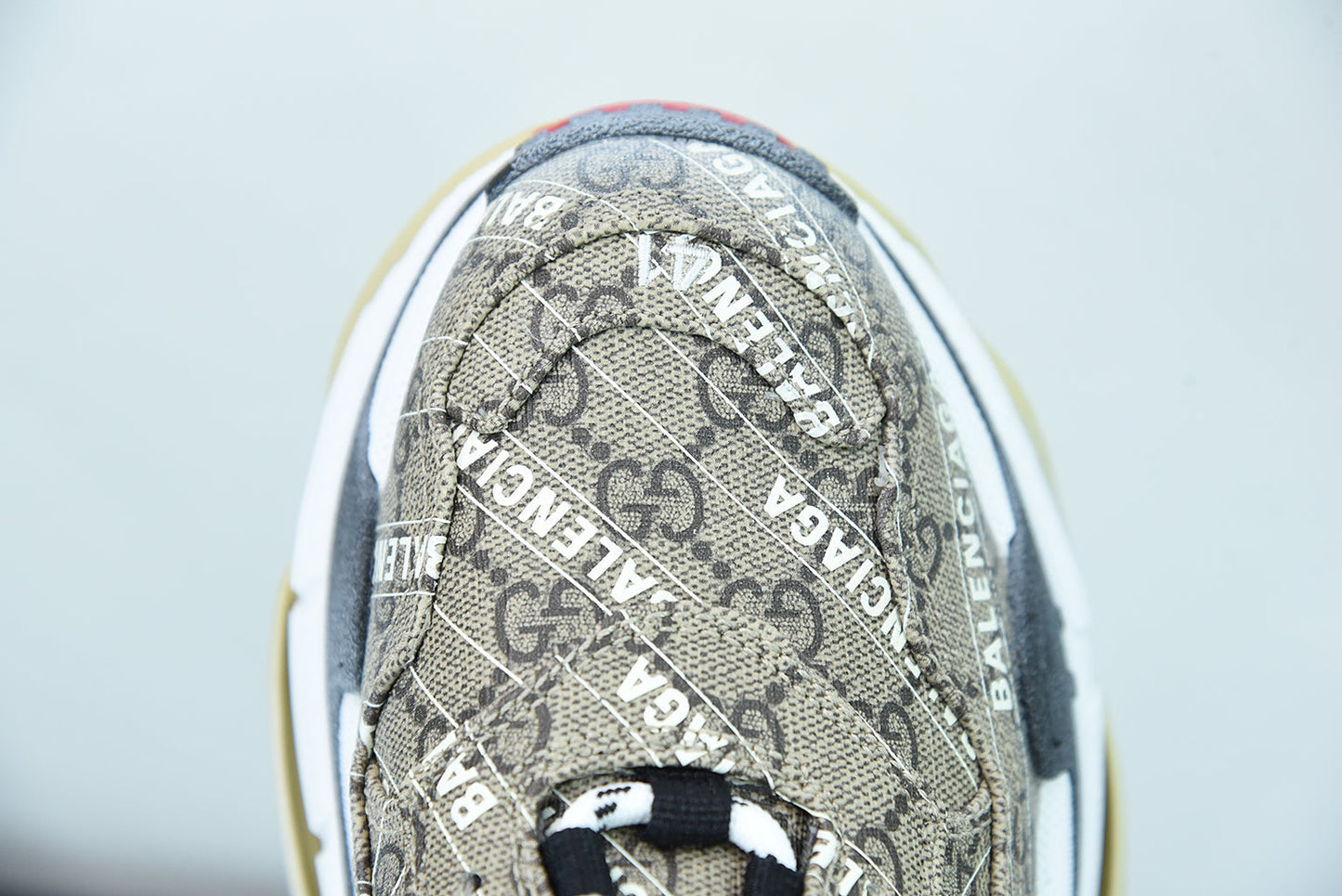 Gucci X Balenciaga The Hacker Project Triple S Bege 