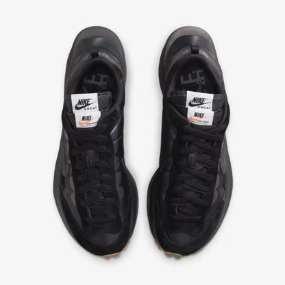 Nike Vaporwaffle sacai Black Gum