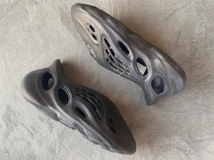 Adidas Yeezy Foam RNNR Azul Mineral 