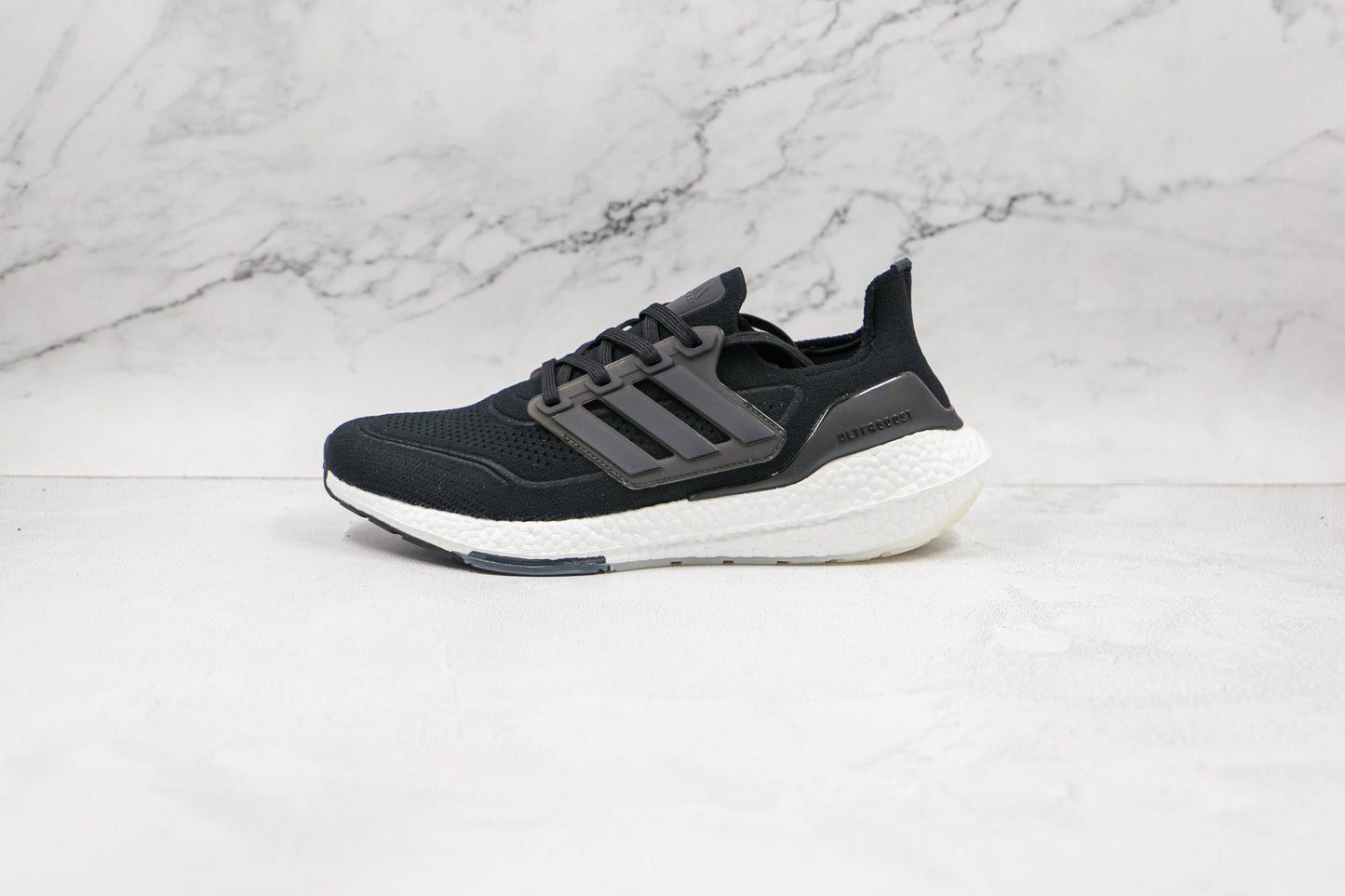 Adidas Ultraboost 21 Preto Branco