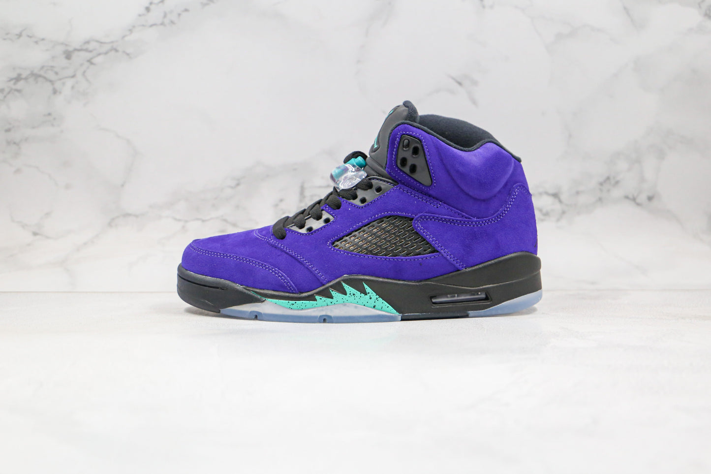 Jordan 5 Retro Alternate Grape 