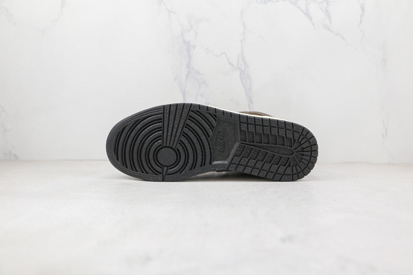 Jordan 1 Mid SE Chocolate Escuro 