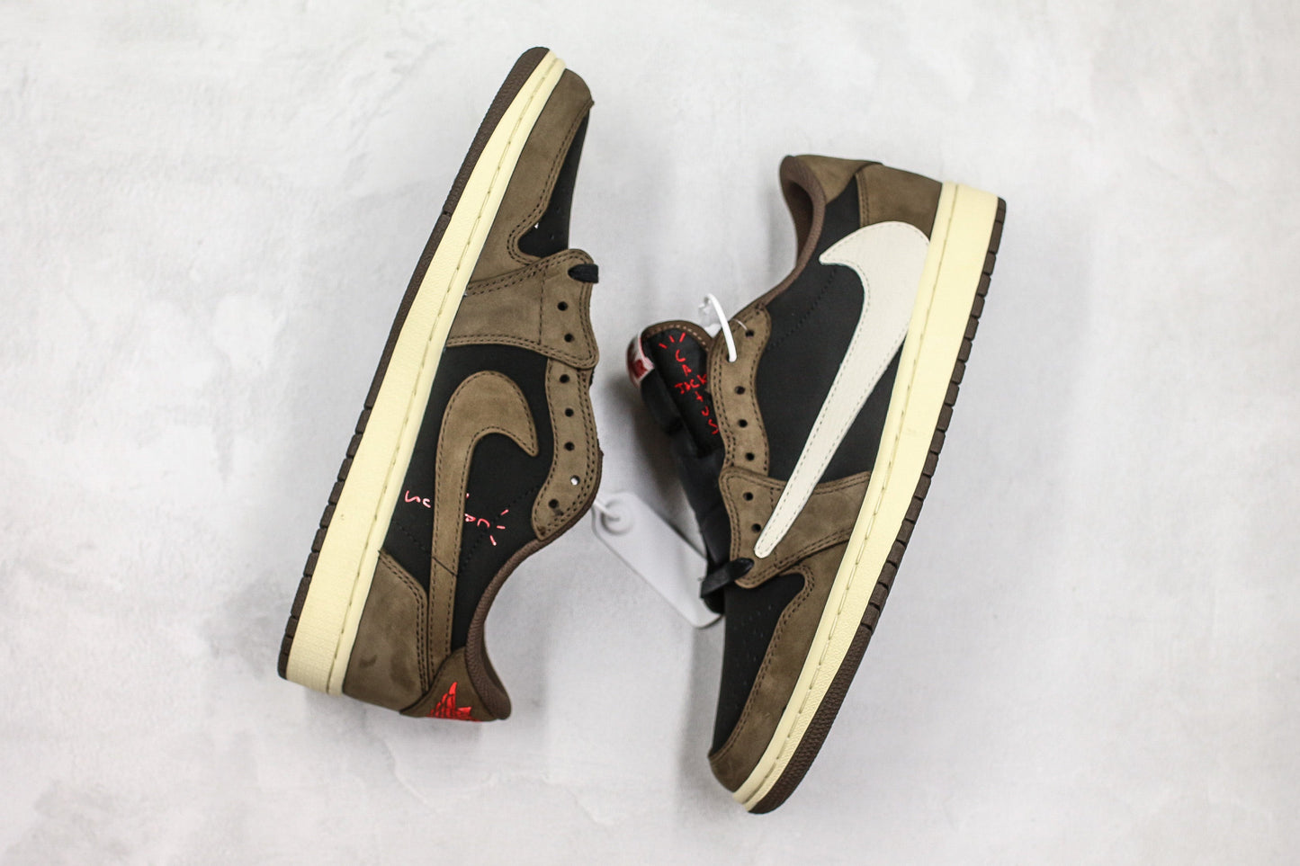 Jordan 1 Retro Low OG SP Travis Scott 
