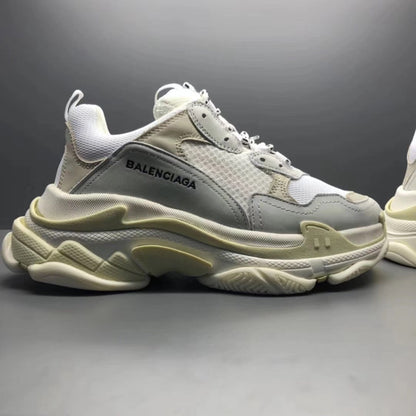Balenciaga Triple S Branco 