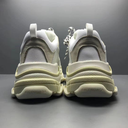 Balenciaga Triple S Branco 