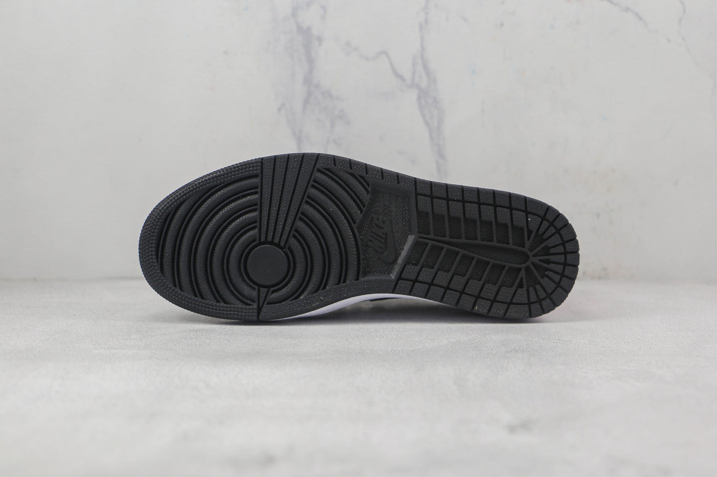 Jordan 1 Coral com Baixo Teor de Branqueamento 