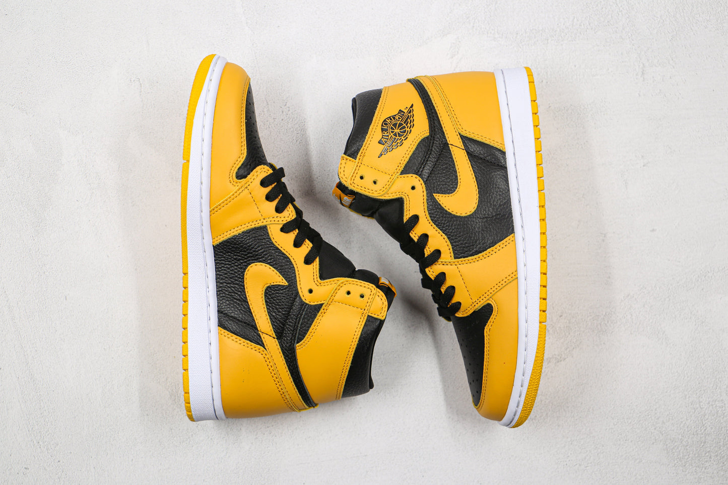 Jordan 1 Retro High Pollen 