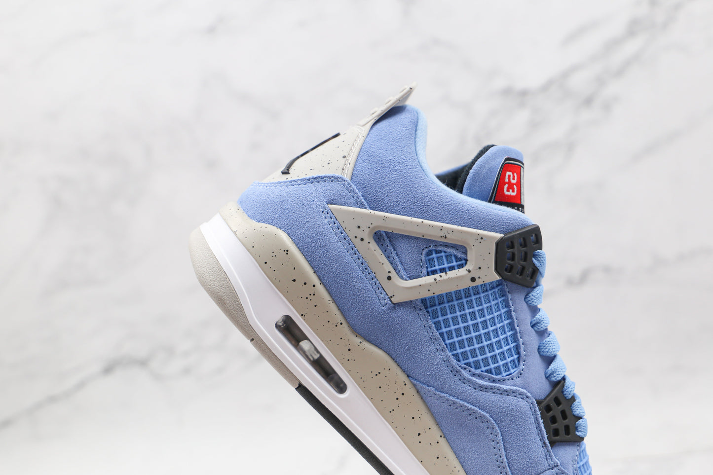 Jordan 4 Retro University Blue 