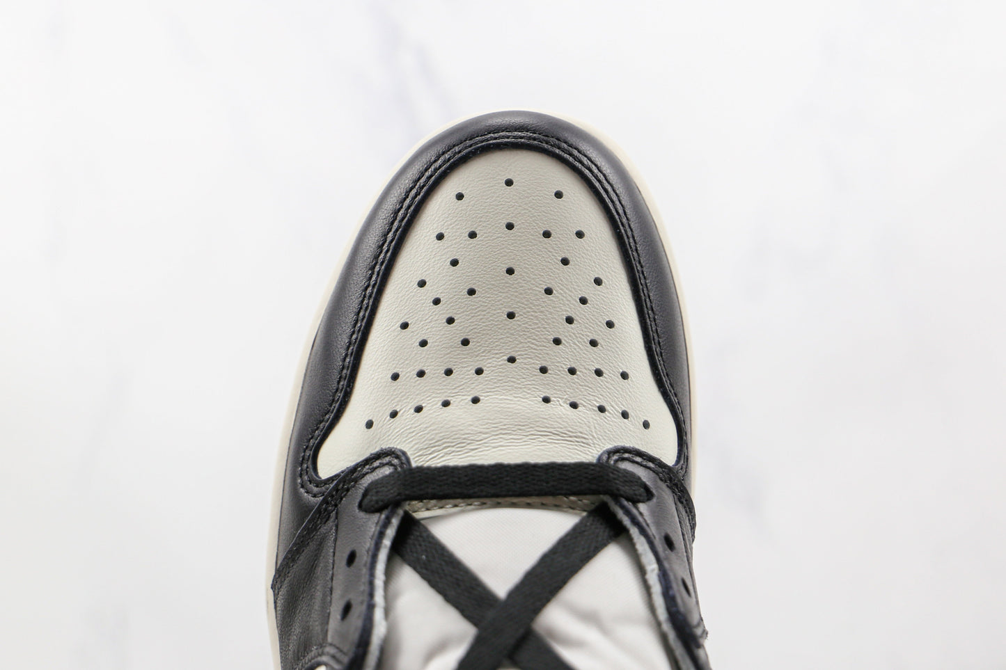 Jordan 1 Retro High Dark Mocha 