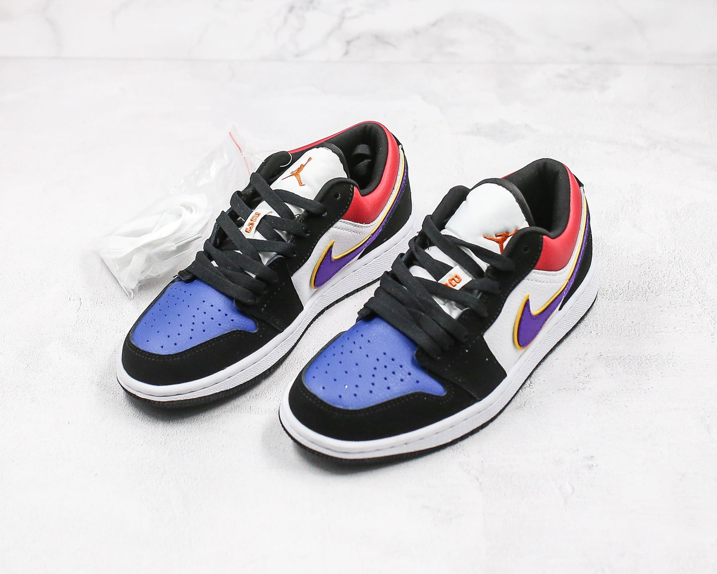 Jordan 1 Low Lakers Top 3 