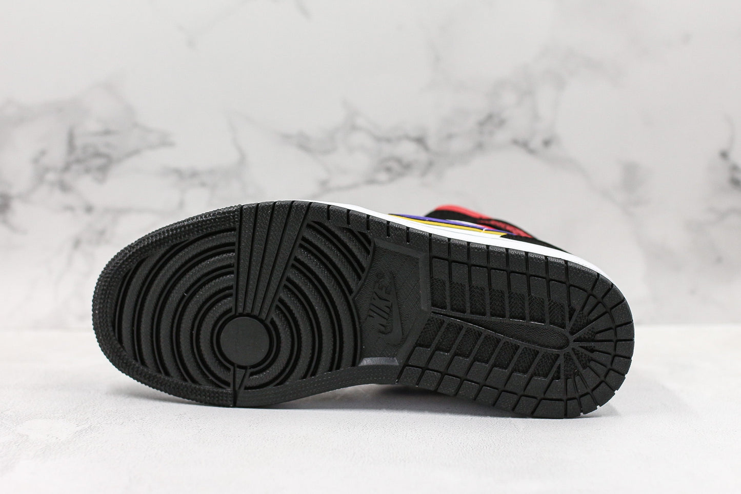 Jordan 1 Mid Lakers Top 3 