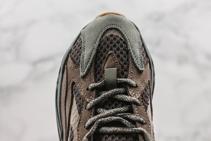 Adidas Yeezy Boost 700 V2 Geode 