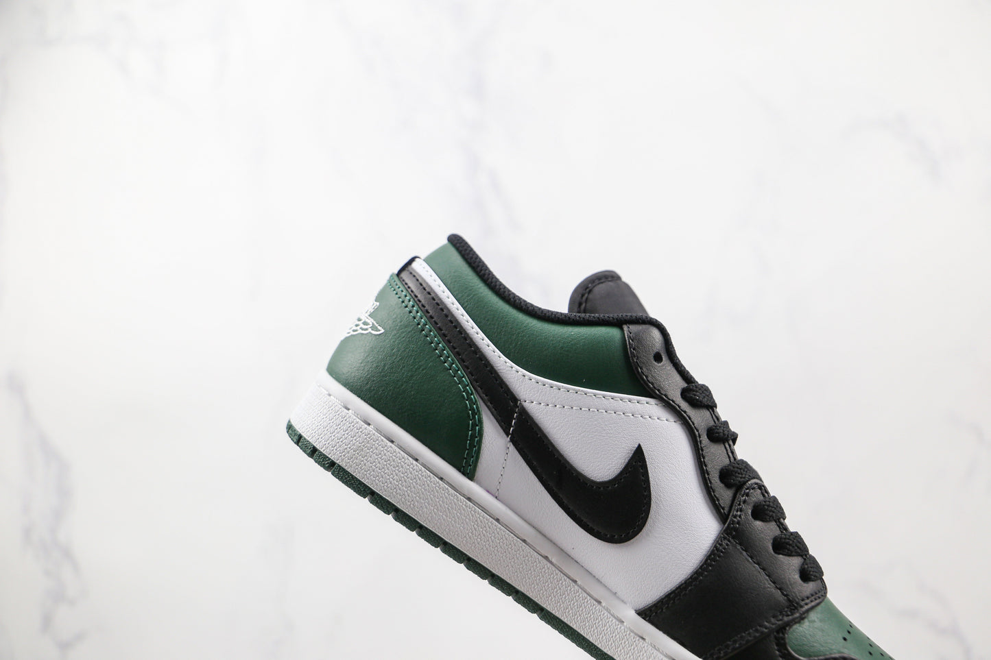 Jordan 1 Low Green Toe 