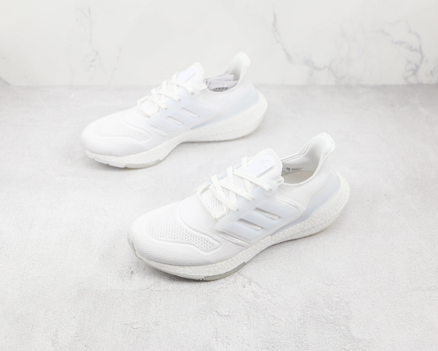 Adidas UltraBoost 22 Branco Triplo 